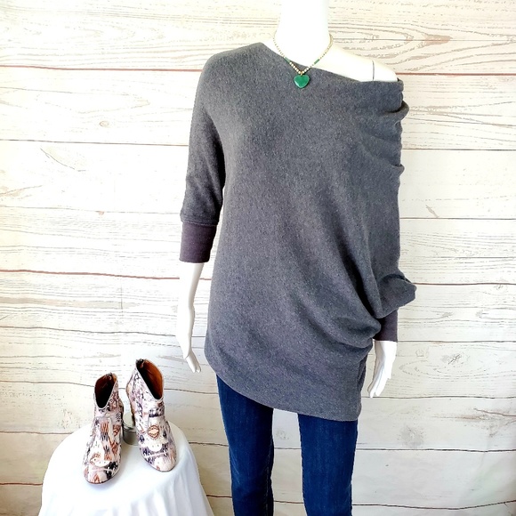 Vince Sweaters - Vince 100% cotton super soft off shoulder sweater